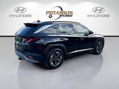 Phantom Black 2025 Hyundai TUCSON SEL