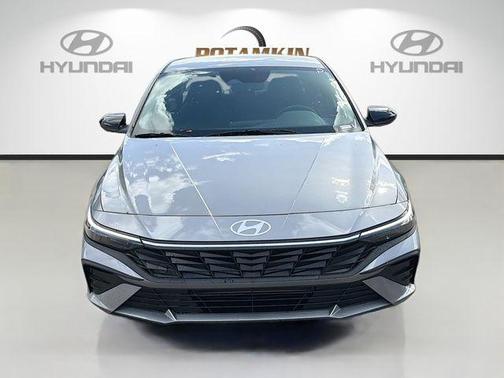 Metal 2026 Hyundai ELANTRA SEL Sport