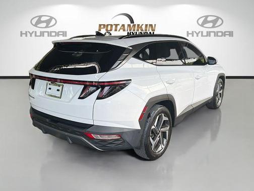 White Pearl 2024 Hyundai TUCSON Limited
