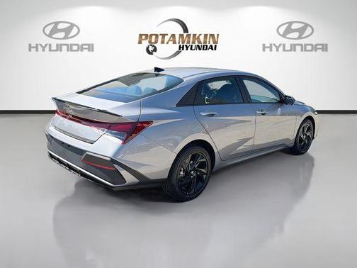 Metal 2026 Hyundai ELANTRA SEL Sport