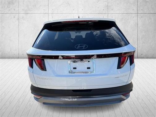 2026 Hyundai TUCSON Hybrid SEL