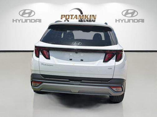 White Pearl 2026 Hyundai TUCSON SEL