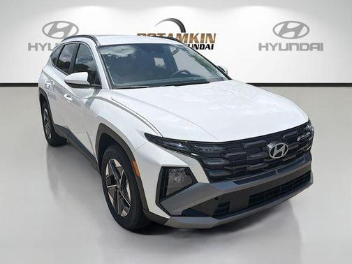 White Pearl 2026 Hyundai TUCSON SEL