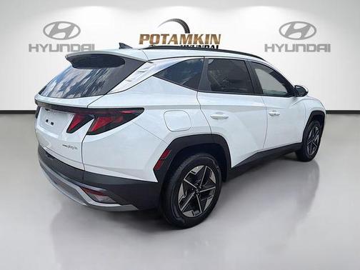 Pearl 2026 Hyundai TUCSON Plug-In Hybrid SEL