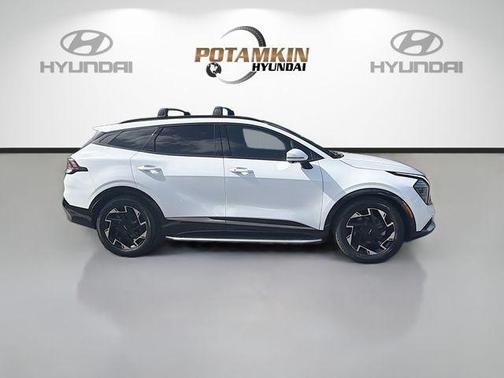 Glacial White Pearl 2024 Kia Sportage SX-Prestige