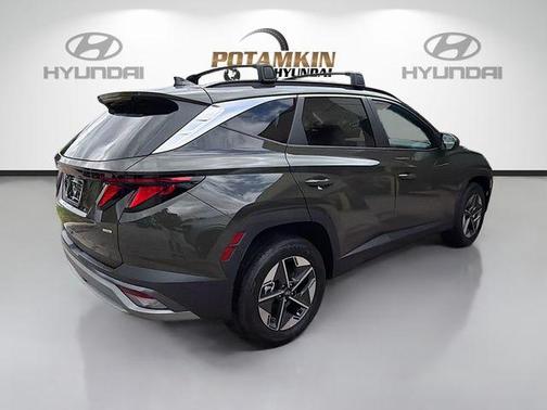Green 2026 Hyundai TUCSON SEL
