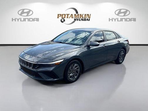 Gray 2024 Hyundai ELANTRA SEL