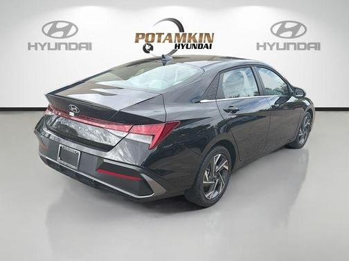 Black 2026 Hyundai ELANTRA Limited
