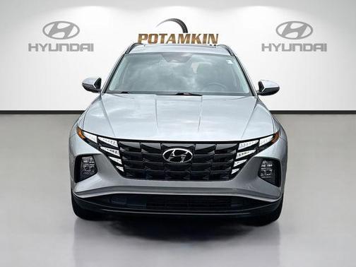 Shimmering Silver 2024 Hyundai TUCSON SEL