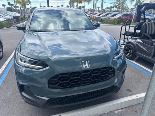 Pearl 2023 Honda HR-V Sport