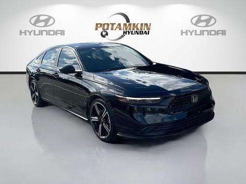 Crystal Black Pearl 2024 Honda Accord Hybrid Sport