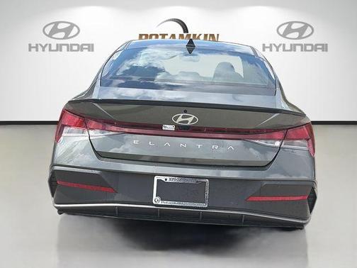 Amazon Gray 2026 Hyundai ELANTRA SEL Sport