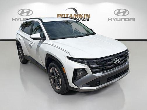 White Pearl 2026 Hyundai TUCSON SEL