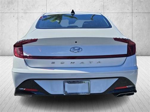 2022 Hyundai SONATA SEL