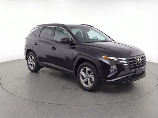 Black Pearl 2024 Hyundai TUCSON SEL