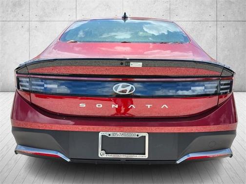 2025 Hyundai SONATA SE