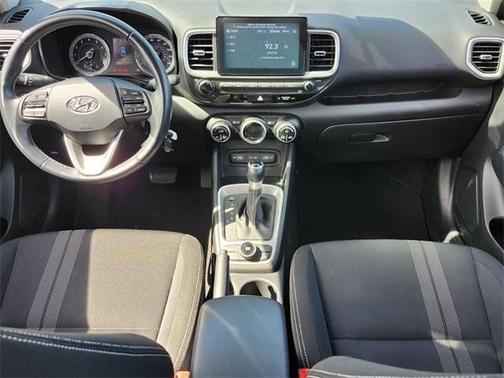 2022 Hyundai VENUE SEL