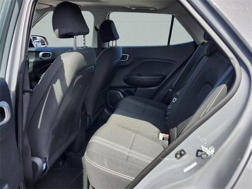 2022 Hyundai VENUE SEL