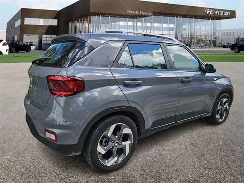 2022 Hyundai VENUE SEL
