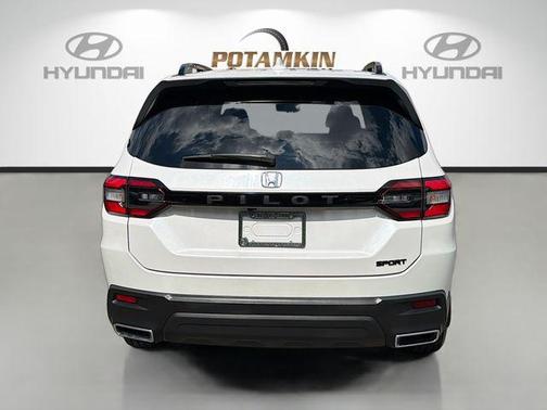 2023 Honda Pilot Sport