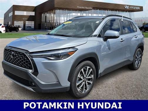 2024 Toyota Corolla Cross XLE