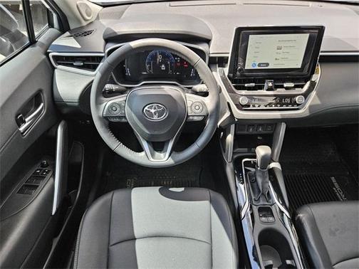 2024 Toyota Corolla Cross XLE