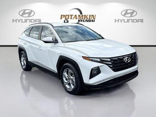 White Pearl 2024 Hyundai TUCSON SEL