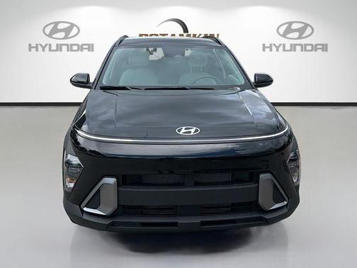 Abyss Black Pearl 2026 Hyundai KONA SEL Sport