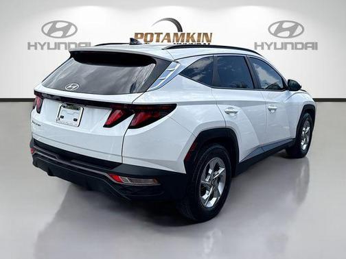 White Pearl 2024 Hyundai TUCSON SEL
