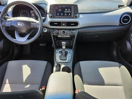 2021 Hyundai KONA SEL