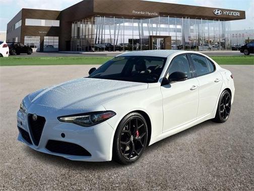 2020 Alfa Romeo Giulia Base