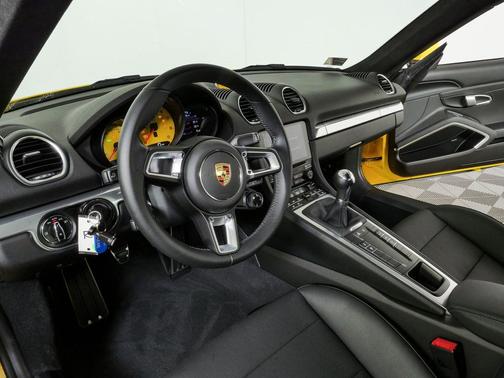 2023 Porsche 718 Cayman GTS 4.0