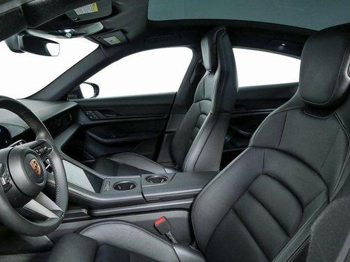 2024 Porsche Taycan RWD