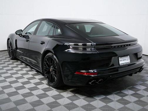 2026 Porsche Panamera GTS