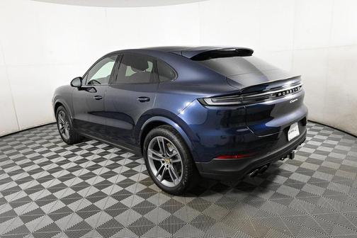2024 Porsche Cayenne AWD
