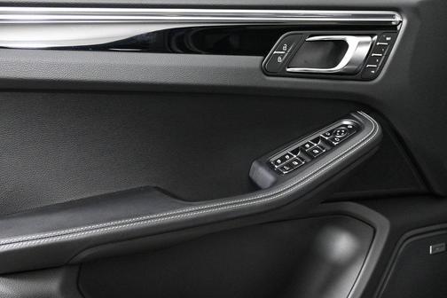 2026 Porsche Macan T
