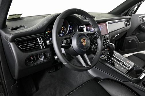 2026 Porsche Macan T