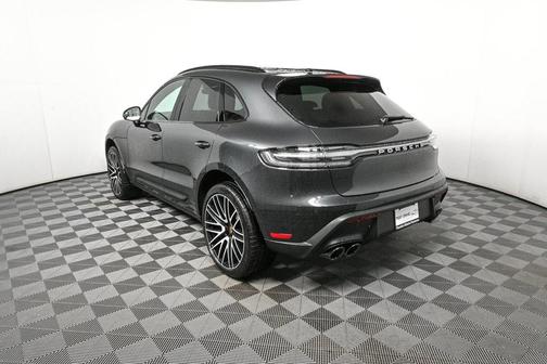 2026 Porsche Macan AWD