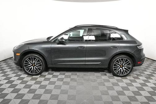 2026 Porsche Macan AWD