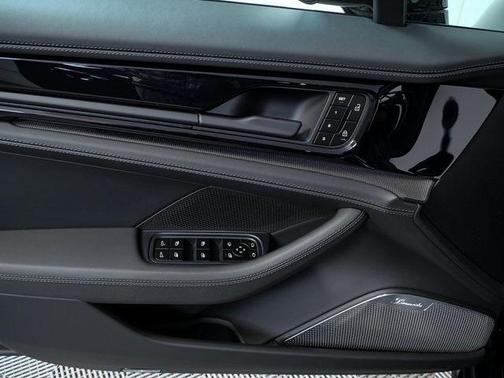 2026 Porsche Panamera GTS