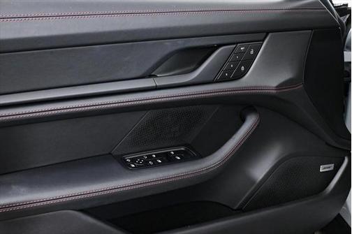 2022 Porsche Taycan Cross Turismo 4S