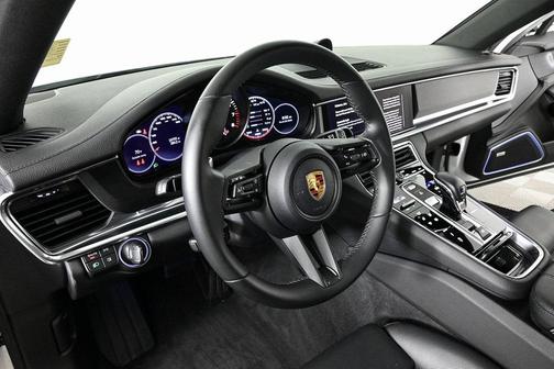 2022 Porsche Panamera Platinum Edition
