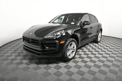 2026 Porsche Macan AWD
