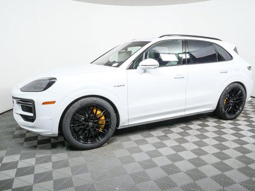 2026 Porsche Cayenne Cayenne Turbo E-Hybrid