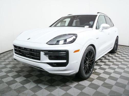2026 Porsche Cayenne Cayenne Turbo E-Hybrid