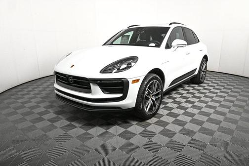 2026 Porsche Macan AWD