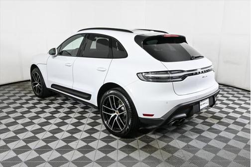 2024 Porsche Macan Base