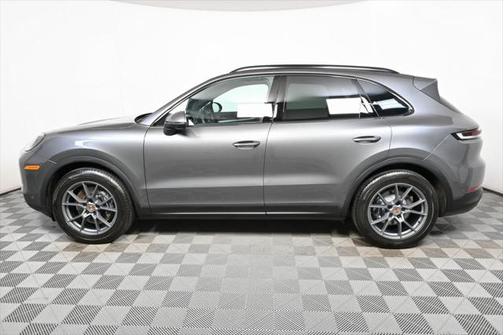 2025 Porsche Cayenne AWD