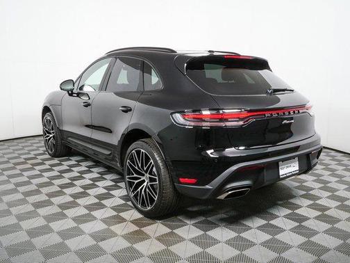 2026 Porsche Macan AWD