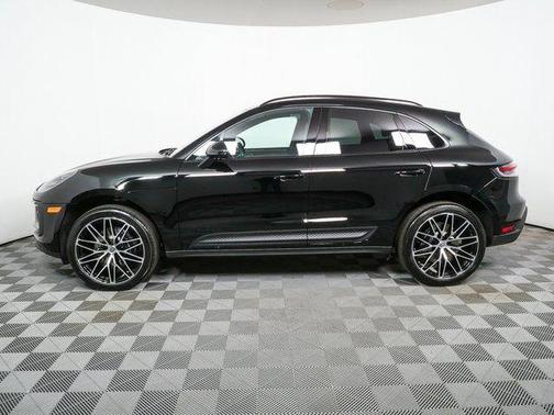 2026 Porsche Macan AWD